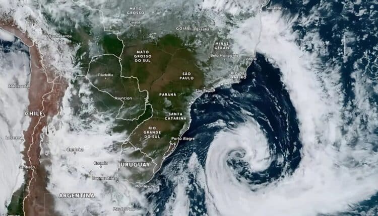 Previsão do tempo confirma ciclone e tempestade para o Brasil